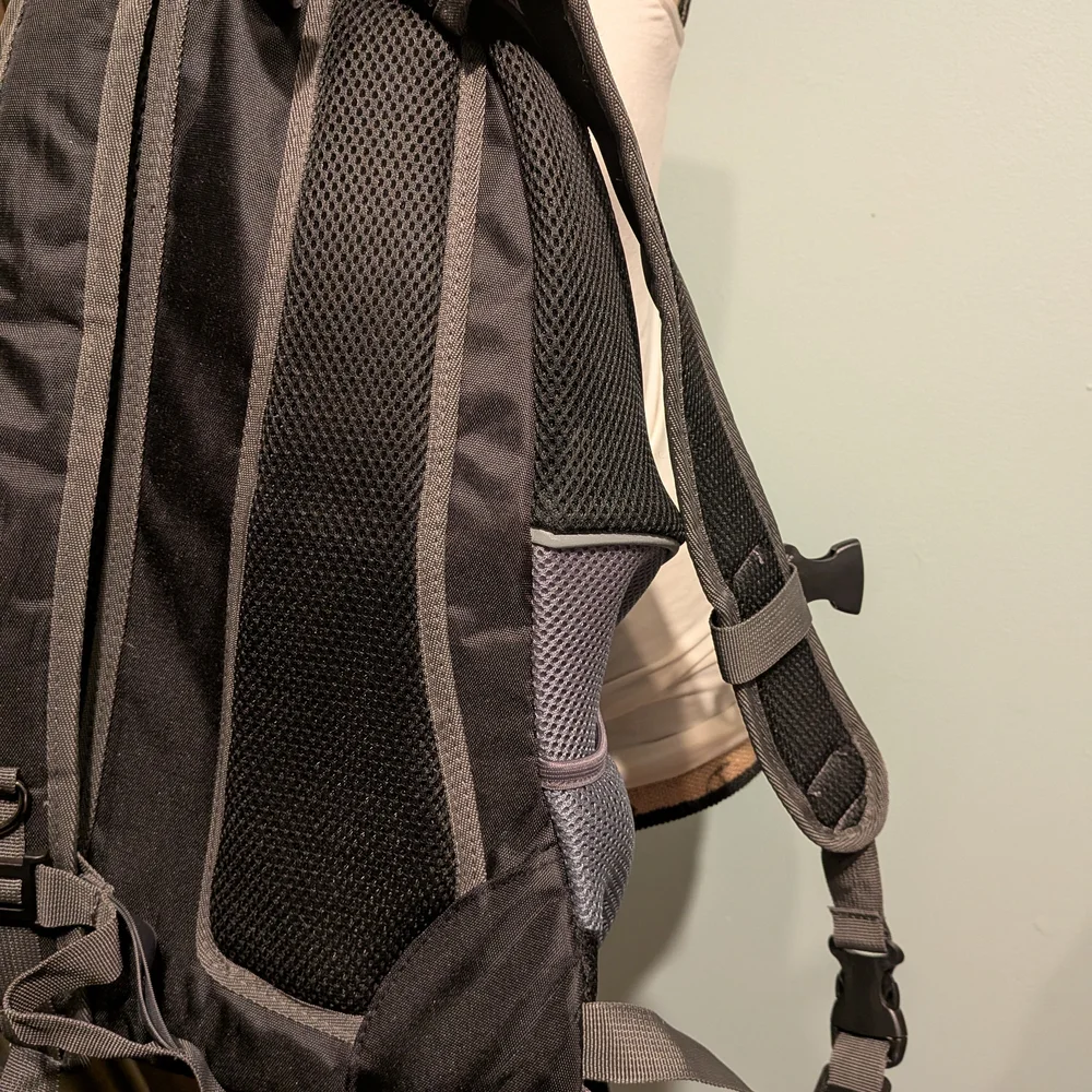 Pet Carrier Backpack - Picture 8 of 9